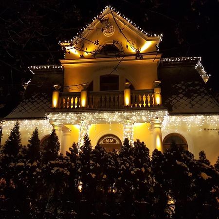Luxury Boutique Andreevskiy Liov Exterior foto