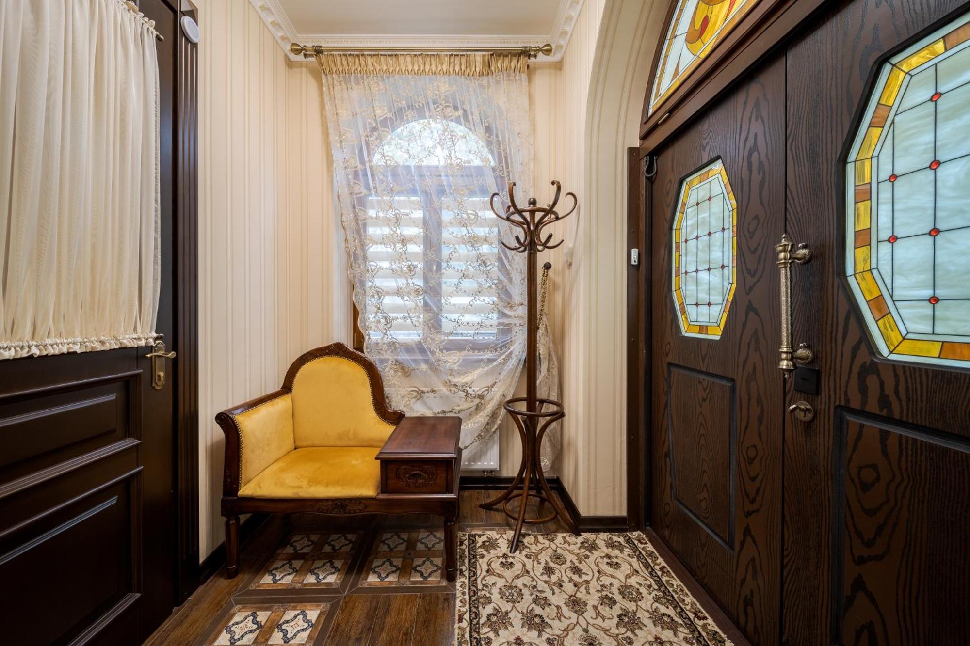 Luxury Boutique Andreevskiy Liov Exterior foto