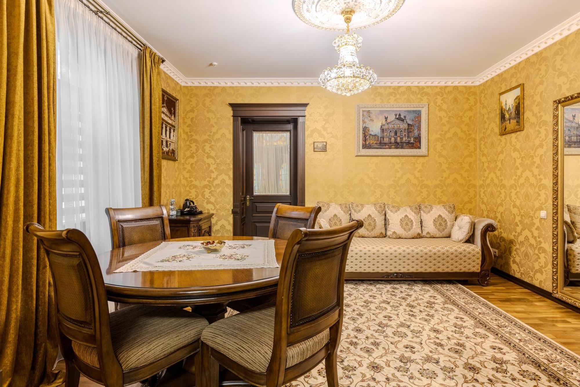 Luxury Boutique Andreevskiy Liov Exterior foto